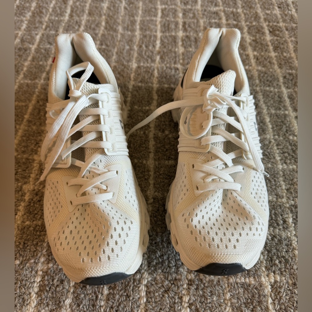 On Running Gym Shoes